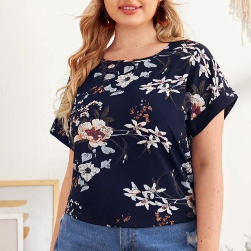 SHEIN Curve Navy Blue floral Cuffed Sleeve Blouse Size Women's 4XL NEW
